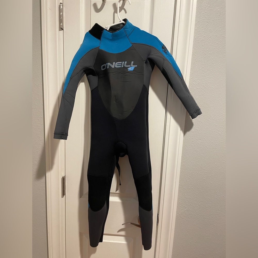 Kids O'Neill 4:3 Wetsuit size 6